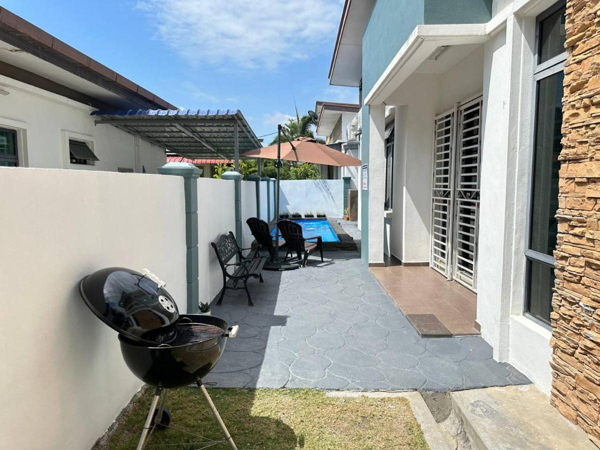 Bandar Melaka Family Bungalow Private Pool Bbq Wifi Netflix 外观 照片